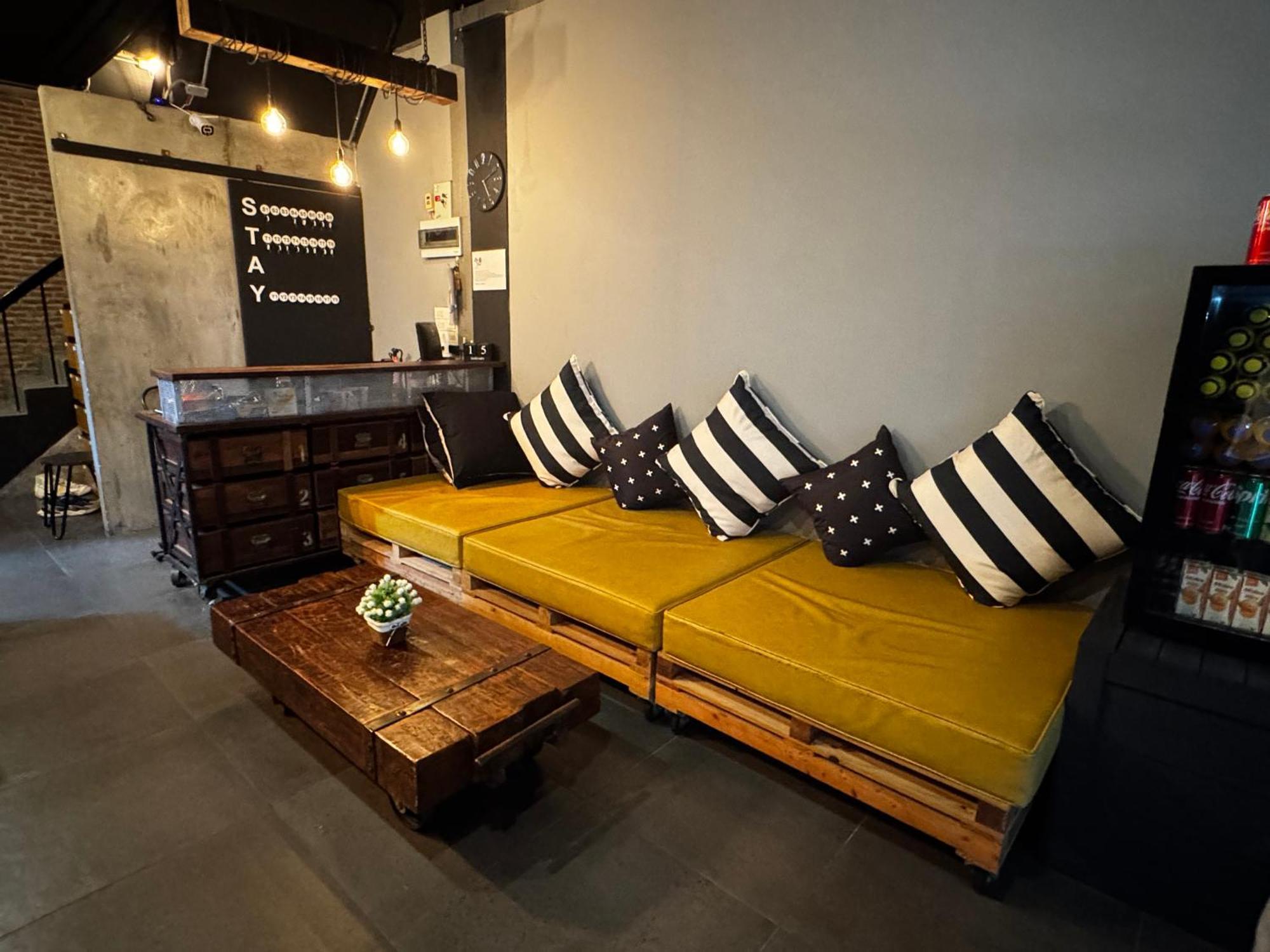 Stay At Pan Hostel Bangkok Eksteriør bilde